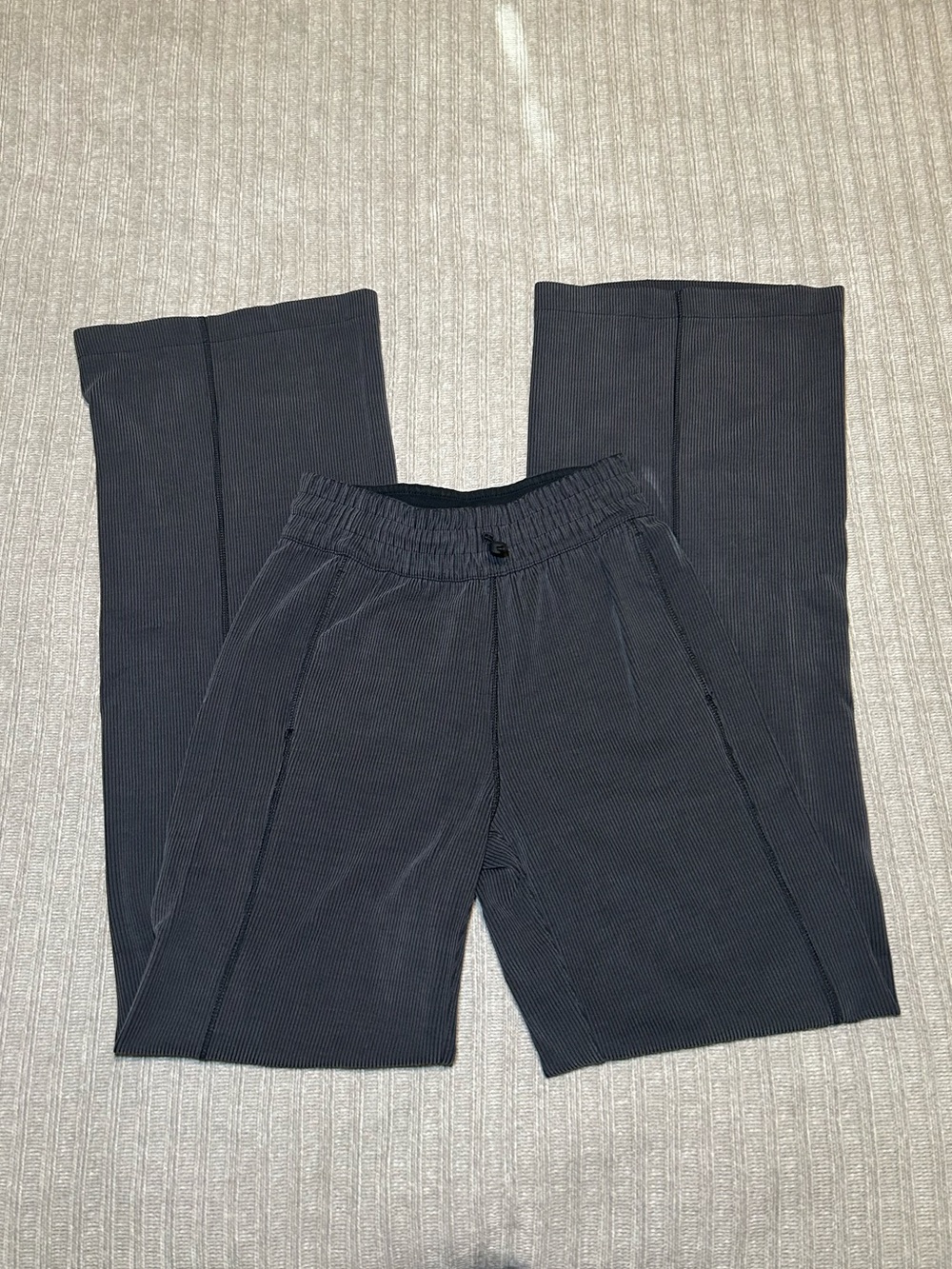 Lululemon Ribbed Softstreme Mid-Rise Wide-Leg Pants Graphite Grey 2
